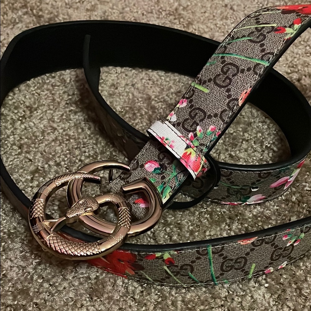 GG belt. Gold Intricate Buckle & floral pattern